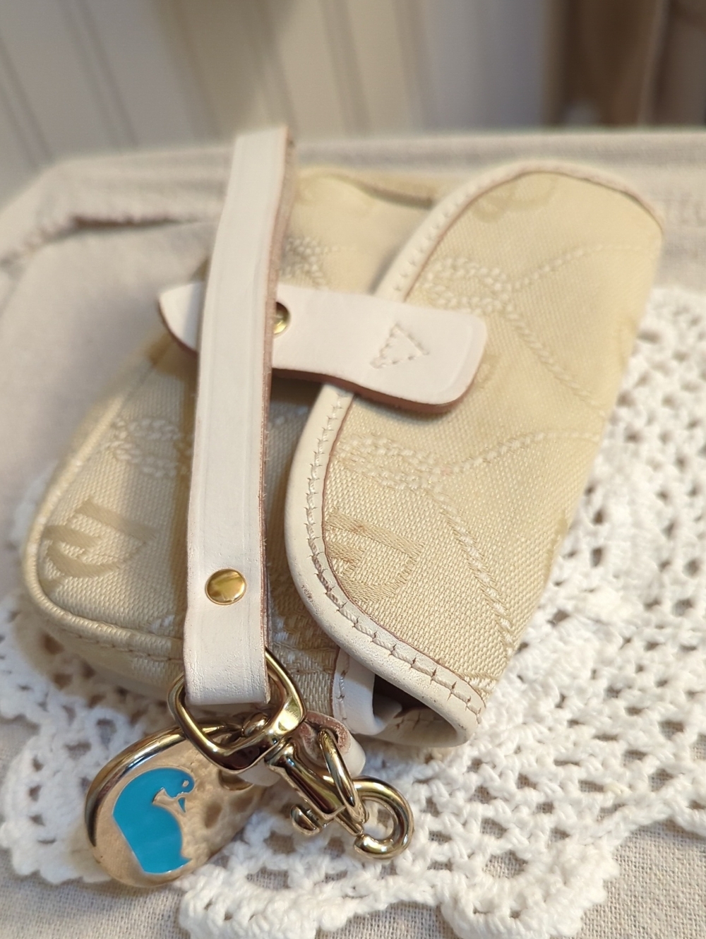 Dooney And Bourke